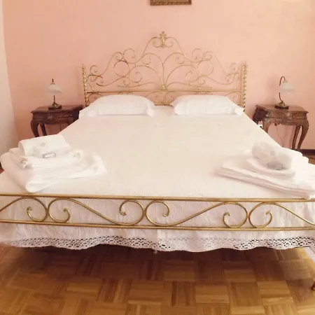 Casa Lulu Marie ベッド・アンド・ブレックファスト レッチェ